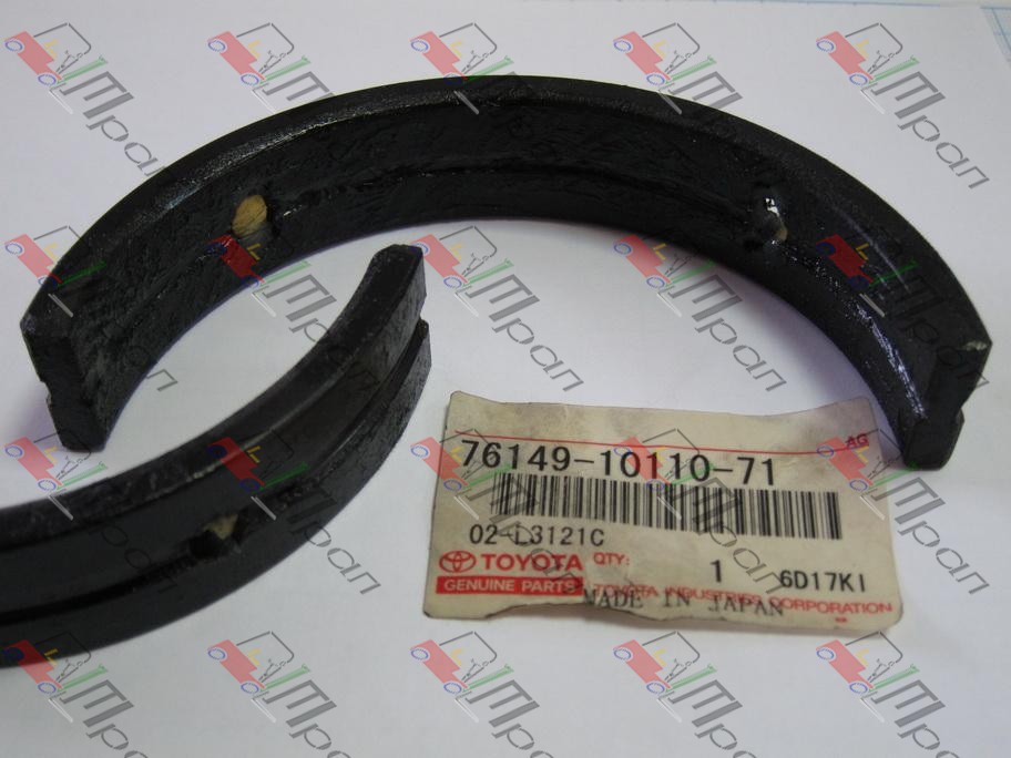 TOYOTA 76149-10110-71 (61251-23600-71) Вкладыш мачты комплект (RV)