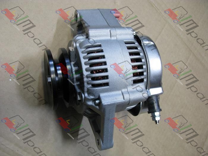 TOYOTA 27060-78159-71 Генератор 4Y (RV)
