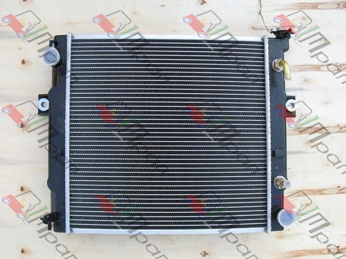 NISSAN 16420-16610-71, 16430-23330-71, 16410-23331-71 Радиатор (RV)