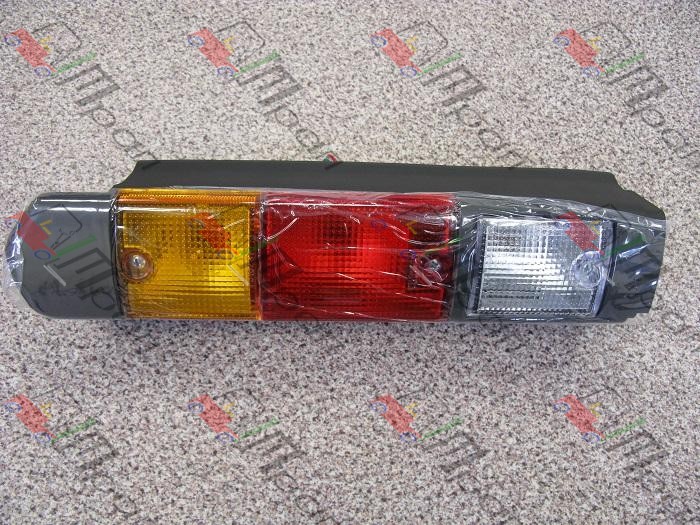 TOYOTA 56630-26601-71 Фонарь правый 8 сер.